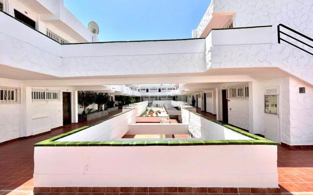 One cozy bedroom with Wifi,pool in Tenerife South