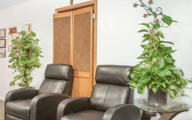 Knights Inn Fort Madison