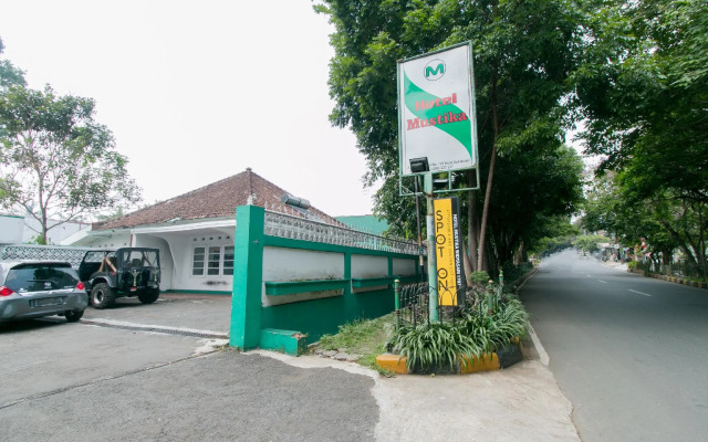 OYO 1707 Hotel Mustika Widyasari