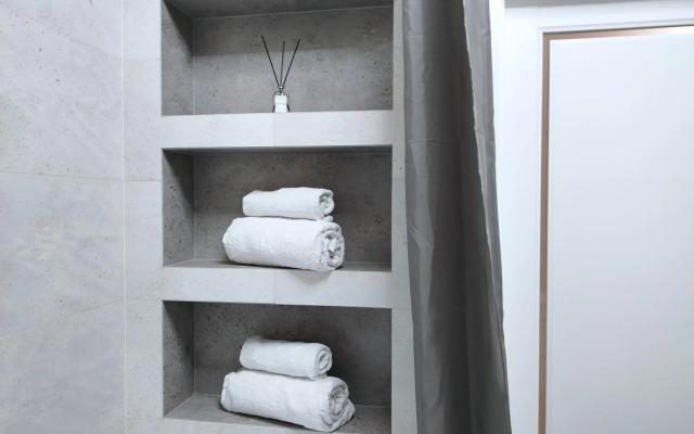 Origami на улице Генерала Буткова 20