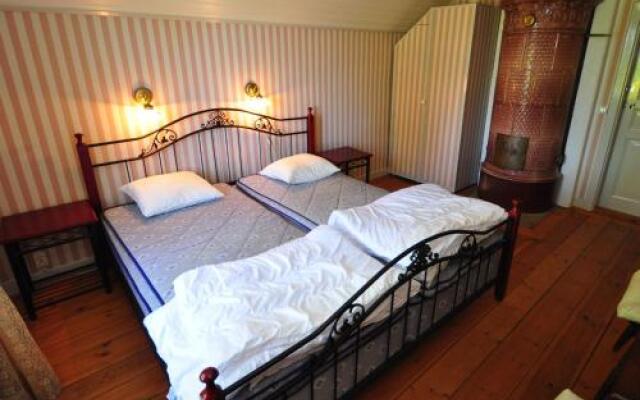 Jonsboda Cafe & Cottages