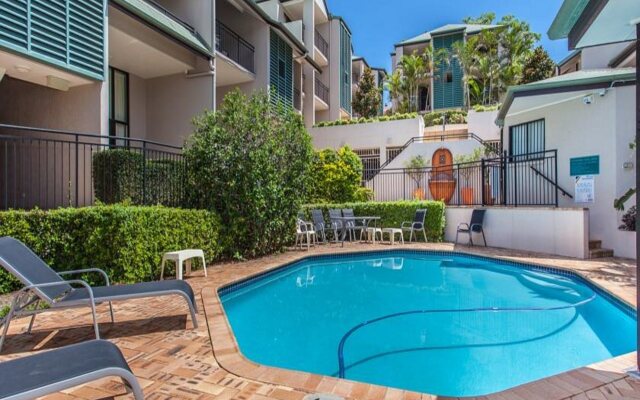 Spring Hill Mews Apartments