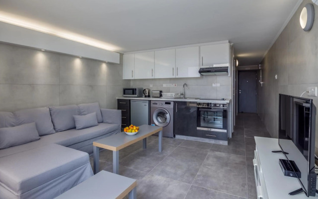 Gevoni Deluxe Suites