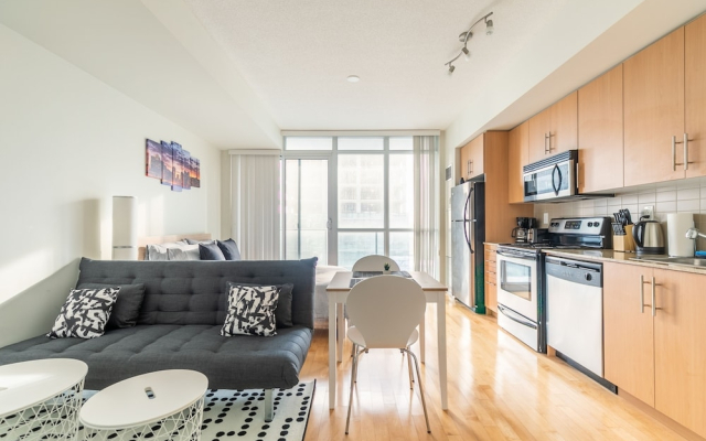 Gorgeous Condos in Maple Leaf Square