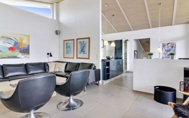 "Zoya" - 300m from the sea in NW Jutland