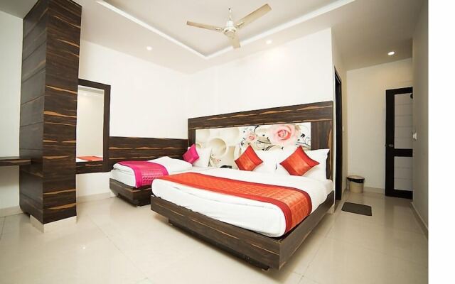 Hotel Sunrise Dx @ Opposite New Delhi Railway Station