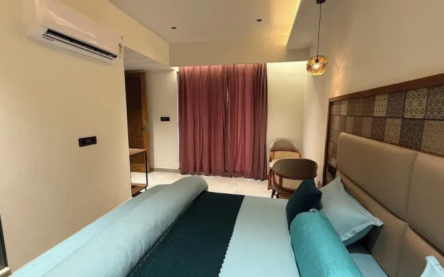 Yes Hotel By The Ganges
