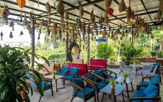 Cali Hill Resort & Spa