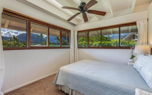 Hanalei Palms 2 Bedroom Home by RedAwning