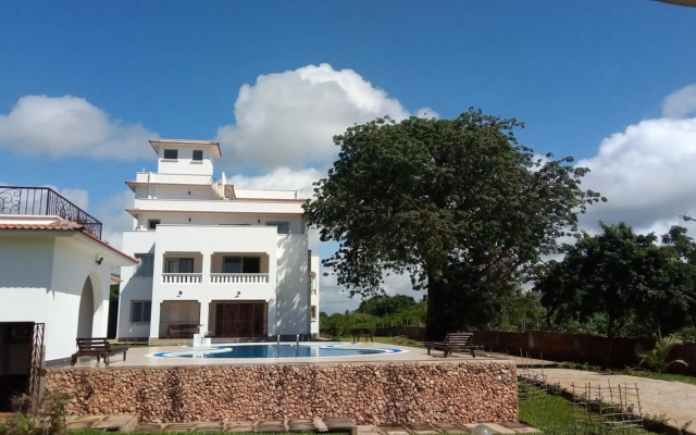 Queens Chateau Boutique Villa
