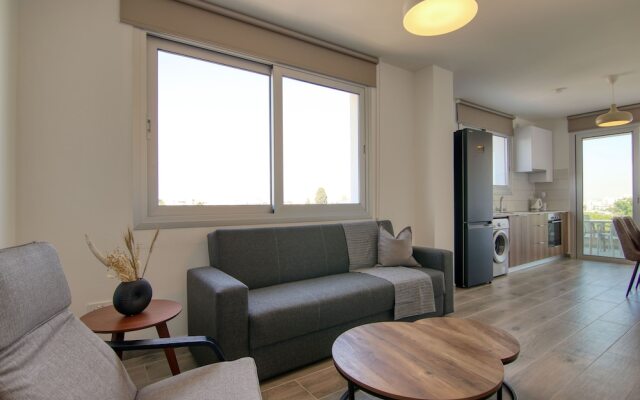 Phaedrus Living Coral Suites Aquatic