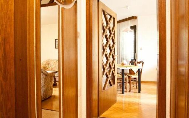 Apartments Fugosic