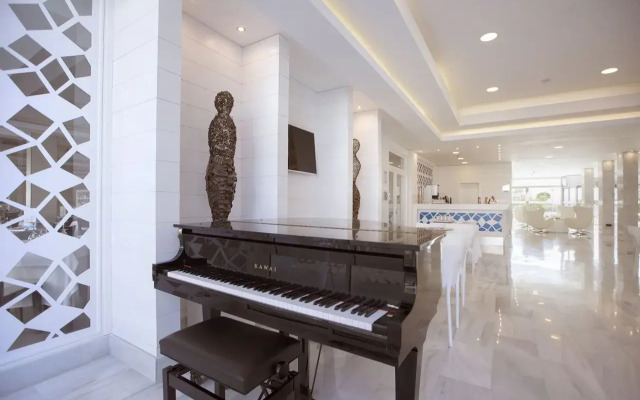 Mar Hotels Playa de Muro Suites