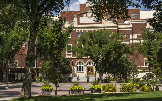 University of Alberta - Guest Accommodation