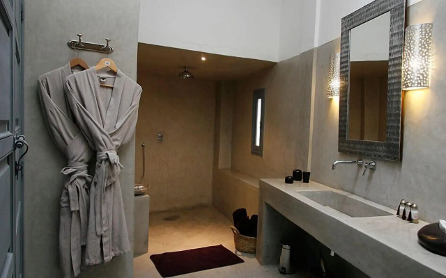 Riad Awa
