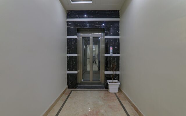 Itsy By Treebo - Super 3 Premium