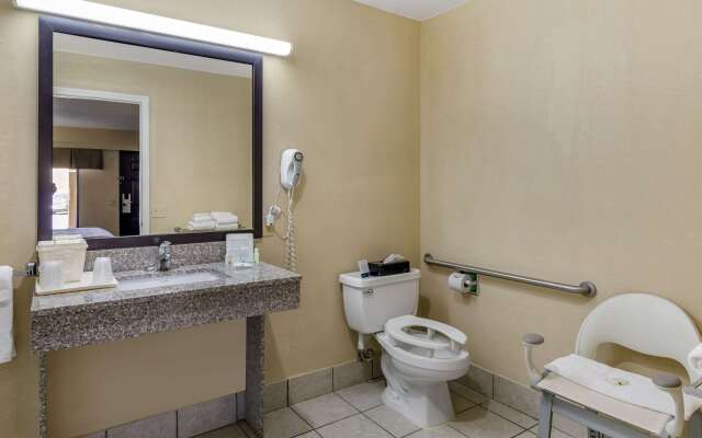 Quality Inn Hillsville