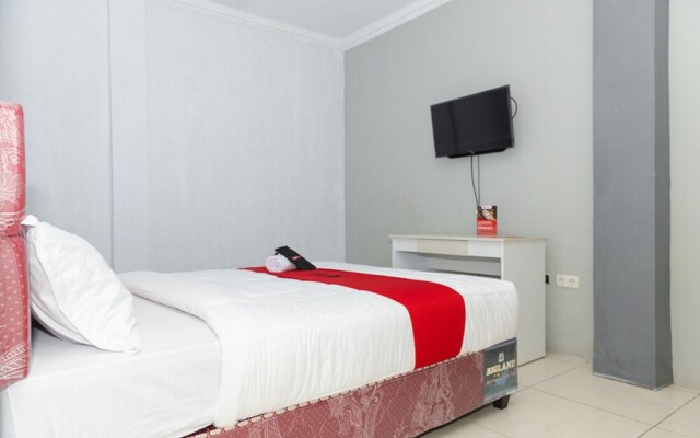 RedDoorz Plus near Transmart Kairagi Dua Manado