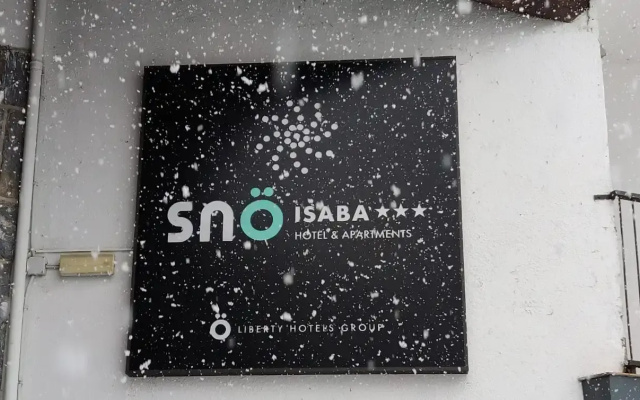 Hotel y Apartamentos SNO Isaba