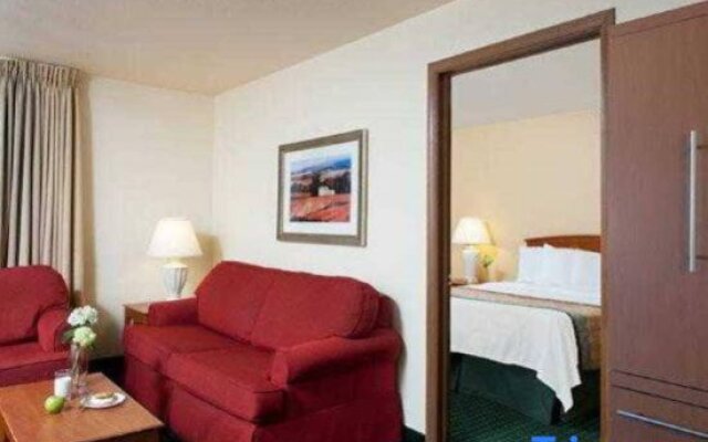 TownePlace Suites Indianapolis Park 100