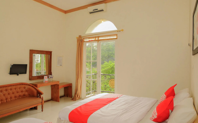 OYO Life 414 Loji Rejo Guest House