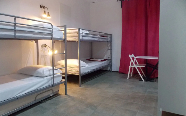 Hostel Colours