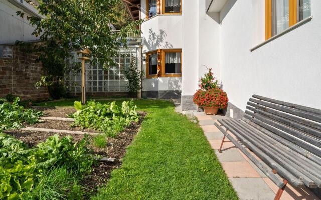 Apartment Near the ski Area in Kappl