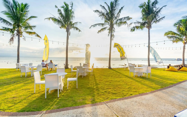 Lovina Beach Club & Resort