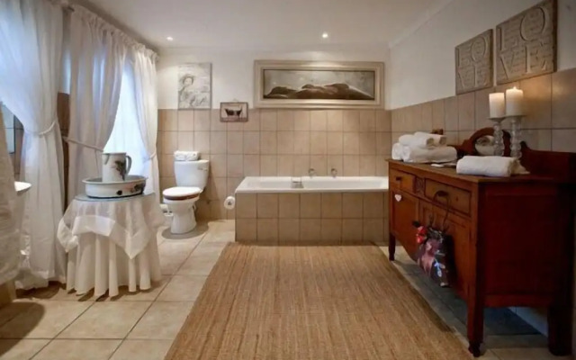 Thylitshia Villa Country Guest House