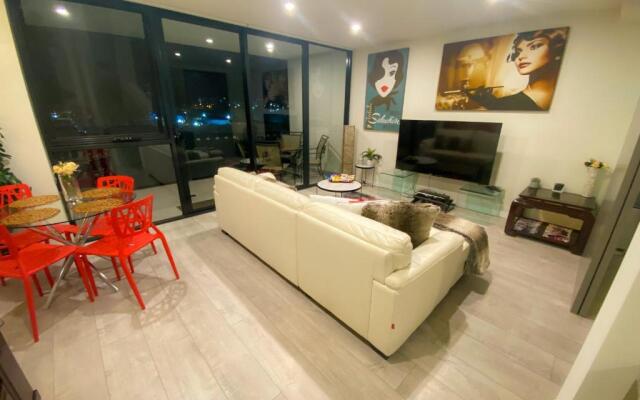 Modern, Clean, Luxury at the Right Price.....