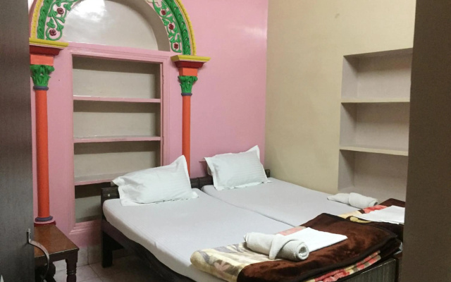 Baba Guest House – Guest Rooms – Varanasi