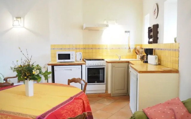 Charming Provencal Holiday Home With Garden