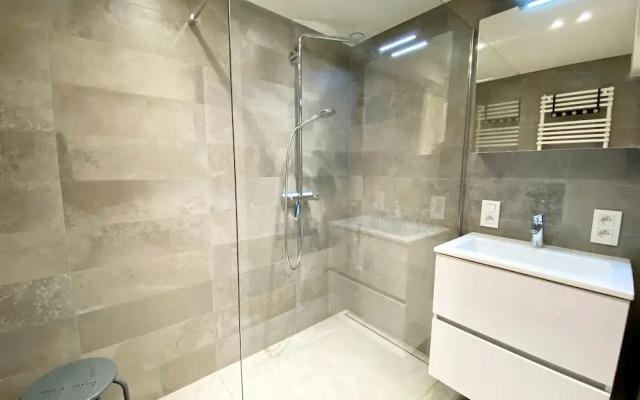 Apartment in Nieuwpoort by the Beach