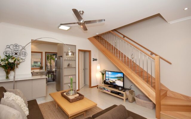 Florida, Helios, 3/5 Lillian Street