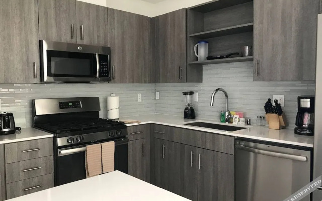 West Seventh Ave LA Rentals