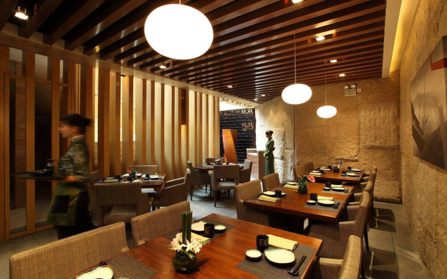 Crowne Plaza Zhongshan Wing on City by IHG