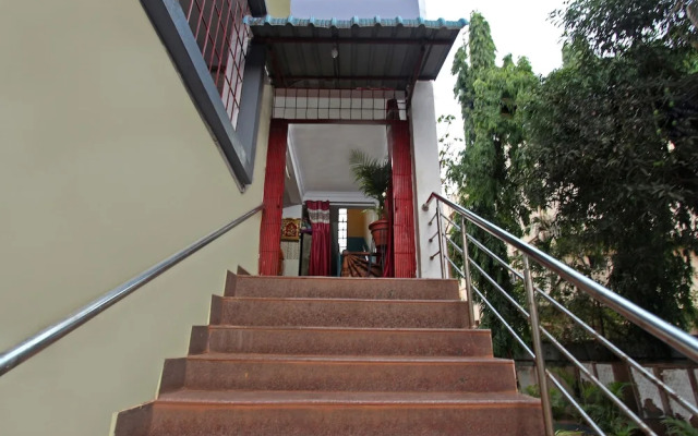 SPOT ON 38681 Sai Palace Lodging & Boarding