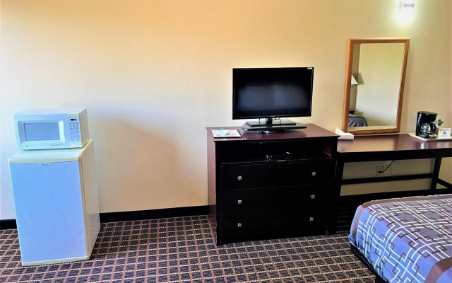 Designer Inn & Suites
