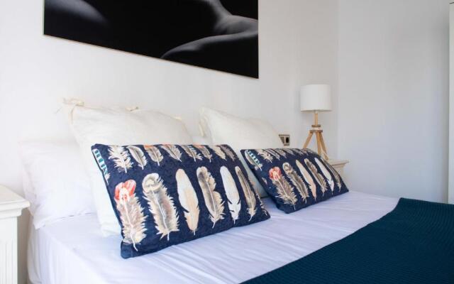 Cozy Wifi AC Loft In the Heart of Ruzafa