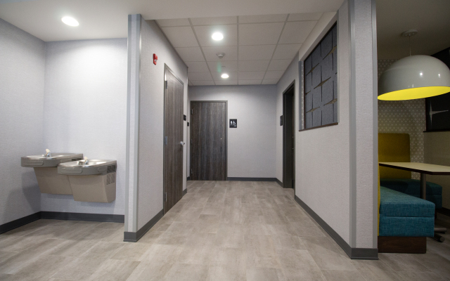 Hampton Inn Boston Seaport District
