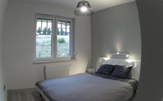 Apartament z Ogrodem