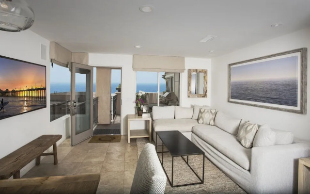 Sunset Cove Villas in Laguna Beach