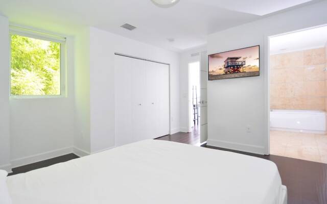 Miami World Rental - Euclid House