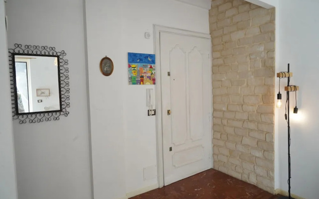 Balcony Flat Near the Center by Wonderful Italy