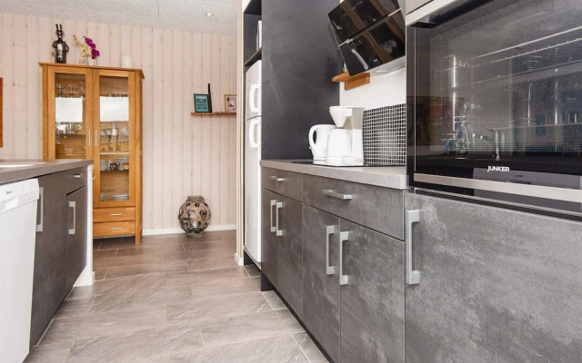 6 Person Holiday Home in Hemmet-by Traum