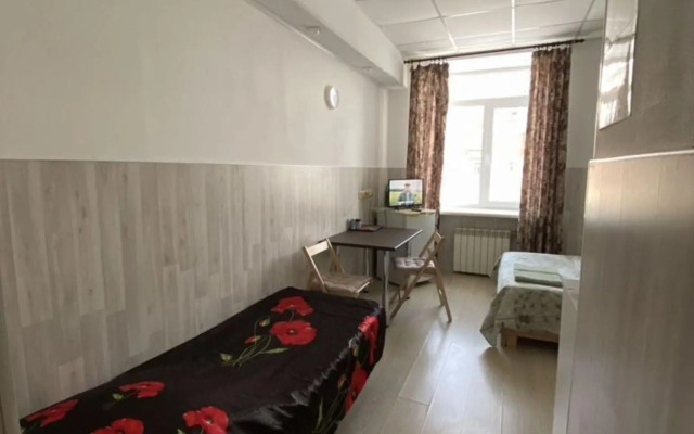 Желтый Нарцисс на улице Уральская