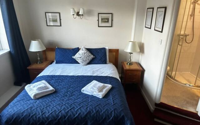 The Rose and Crown Hotel