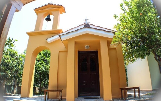 Xristina Studios