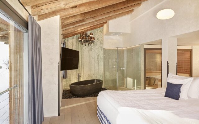 Hotel Firefly