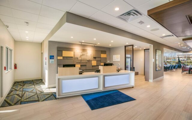 Holiday Inn Express & Suites Jacksonville - Town Center by IHG